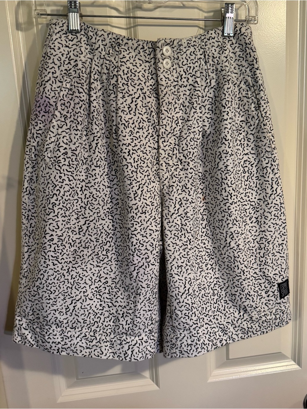 Vintage Esprit Sport Black & White Patterned Casual Shorts